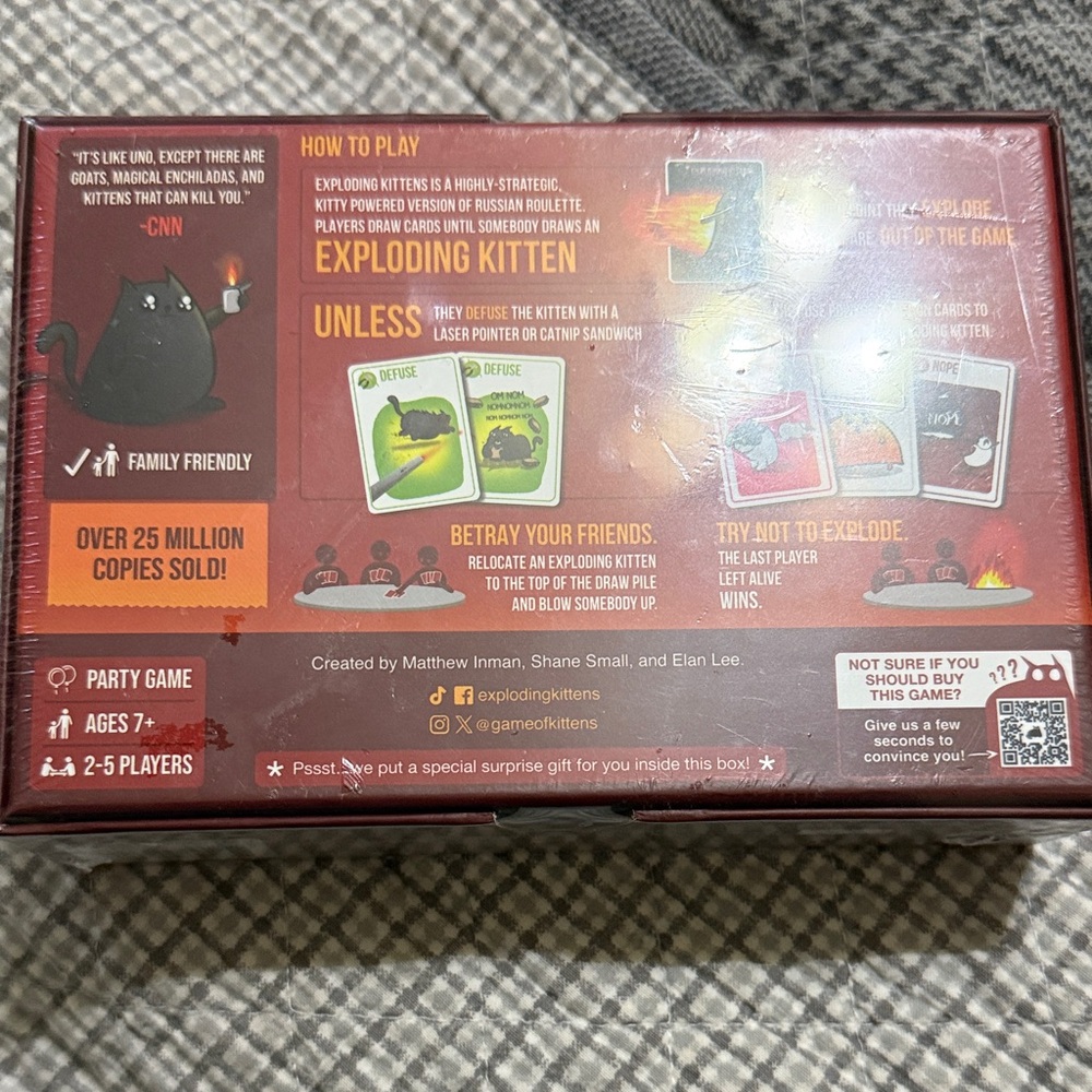 Exploding Kittens Card Game - Picture 2 of 4